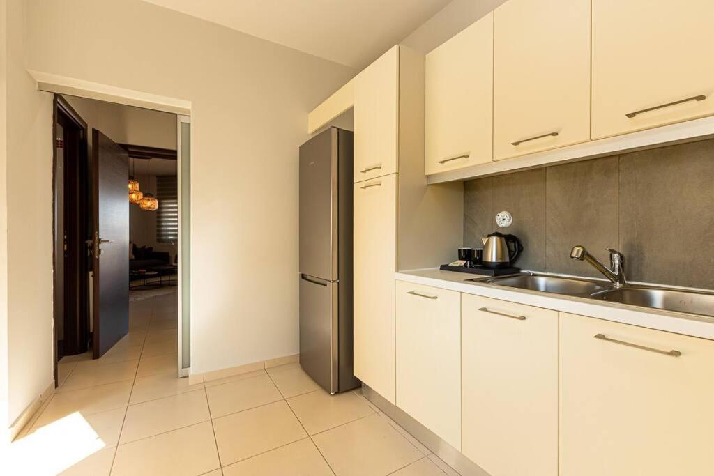 Nh Urban Living In Nea Alikarnassos Appartement Iraklion Buitenkant foto